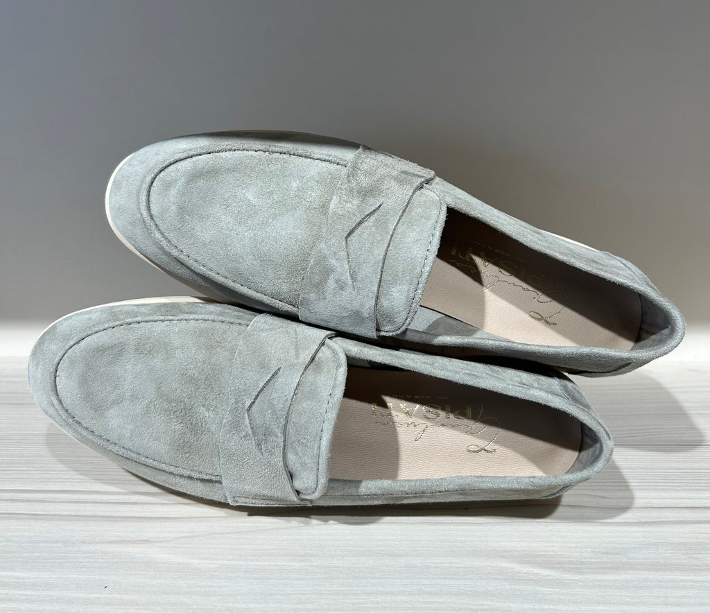 Slipper in schilf