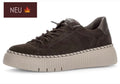 Sneaker in dunkelbraun