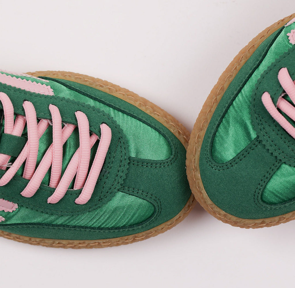 Sneaker in grün