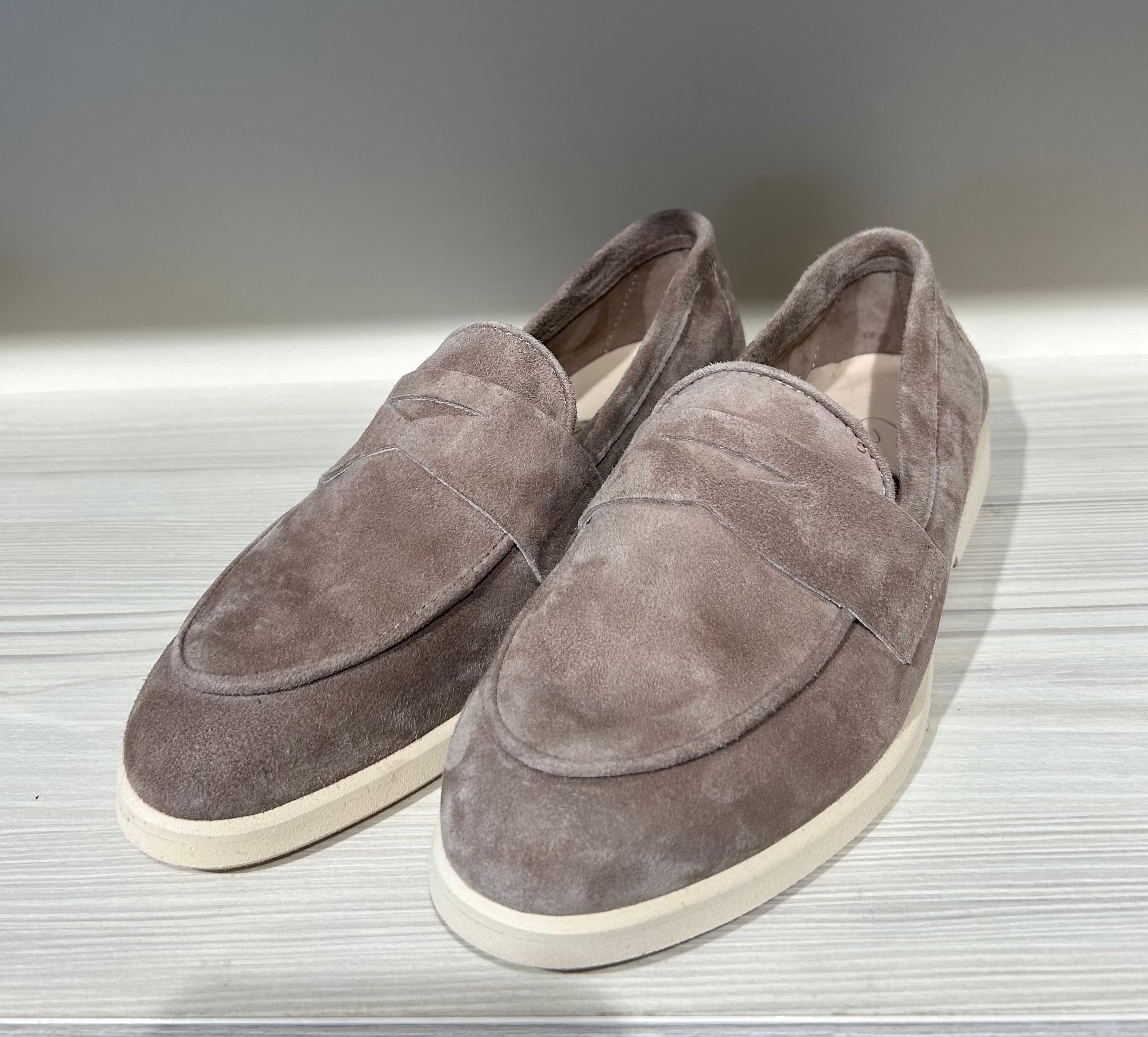 Slipper in pastell braun