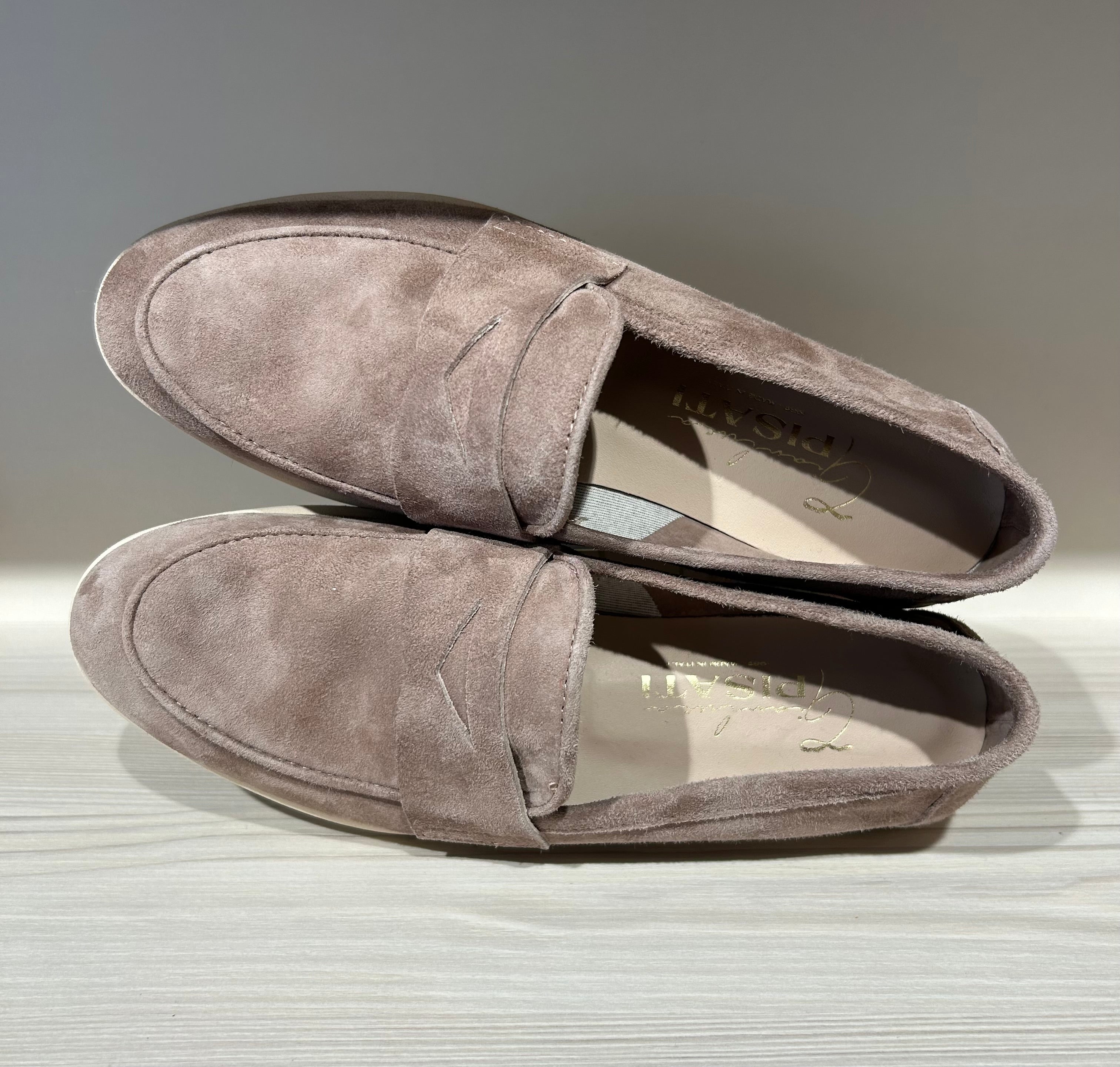 Slipper in pastell braun