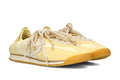 Sneaker in pastellgelb