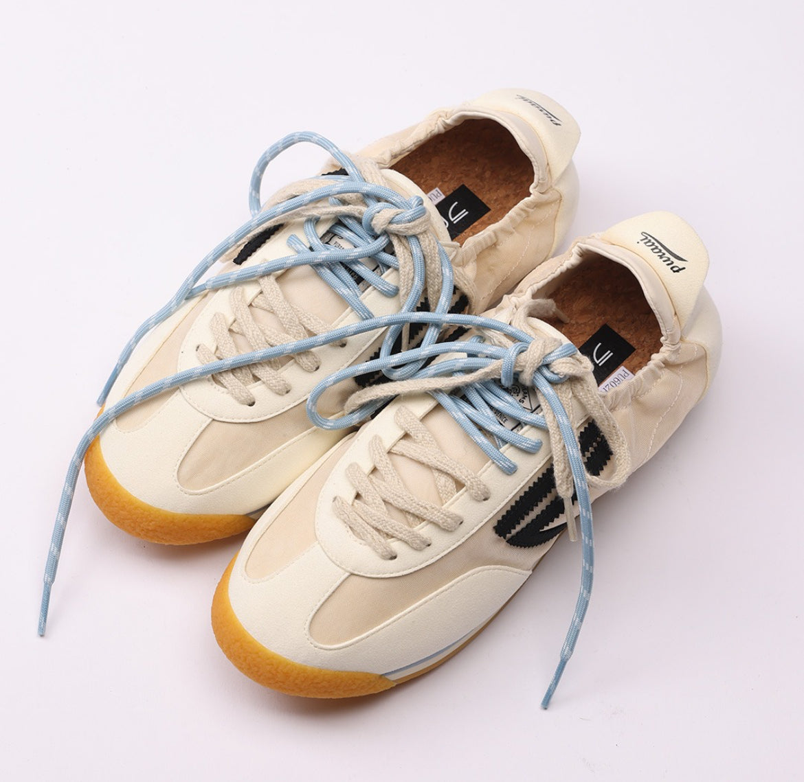 Sneaker in offwhite