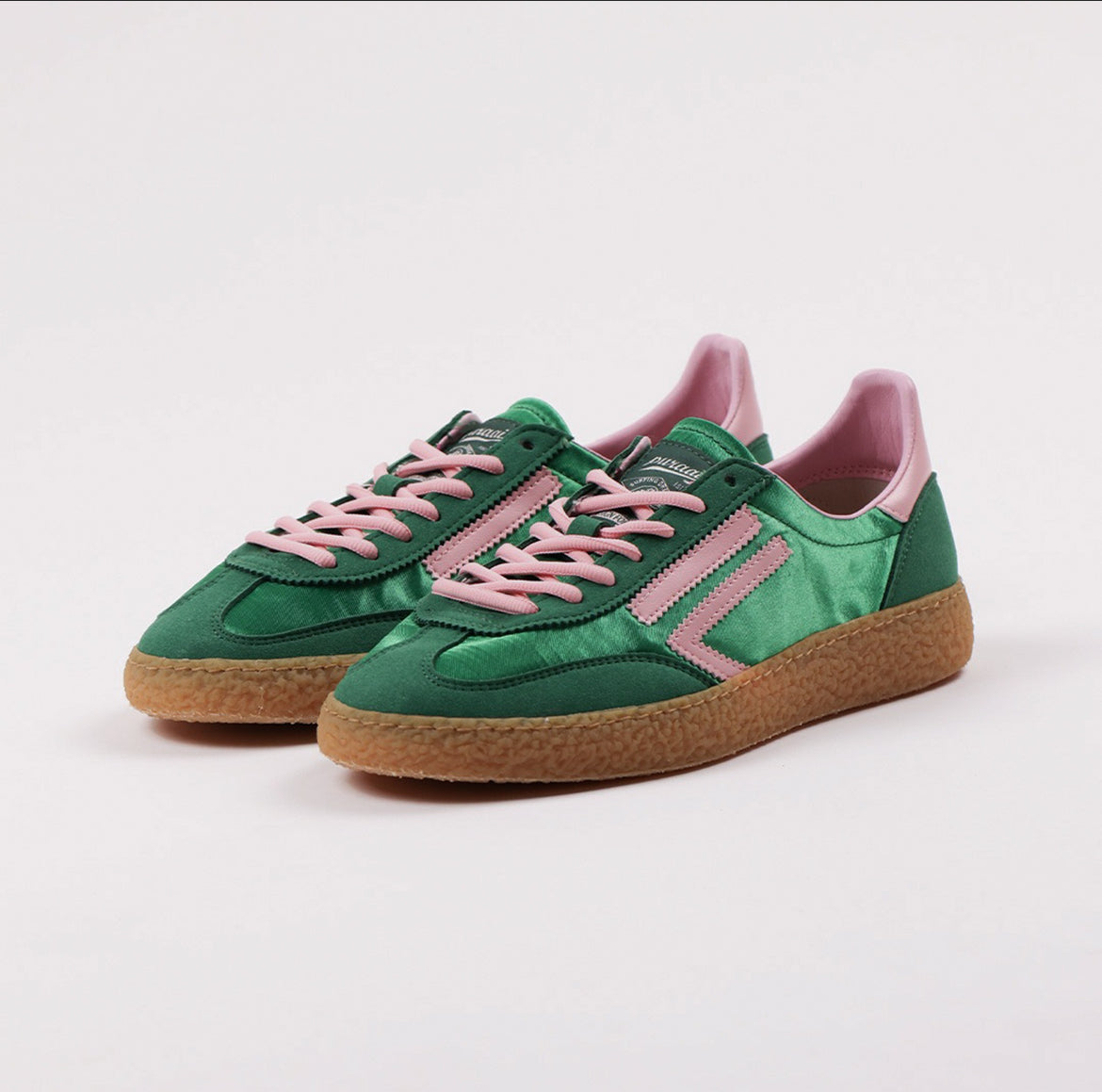 Sneaker in grün