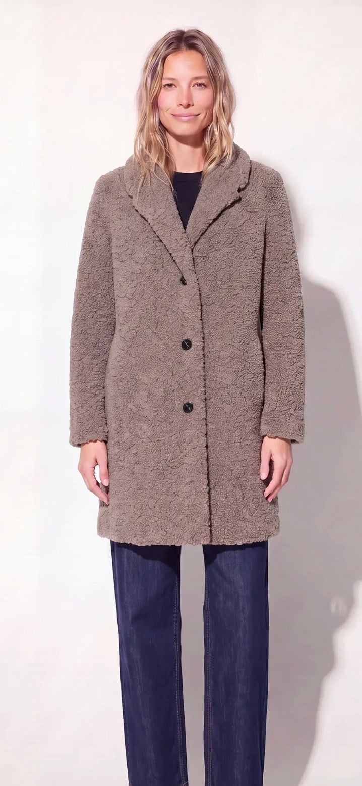 Teddy Mantel in hellem taupe