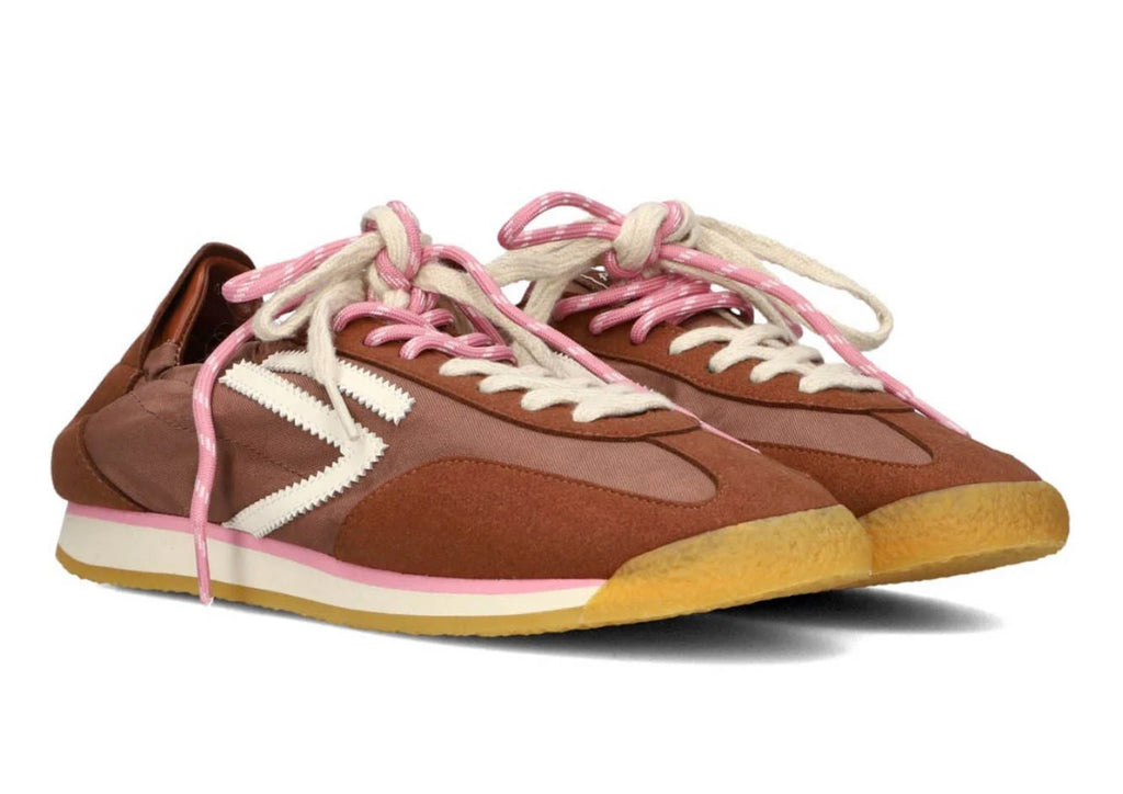 Sneaker in braun
