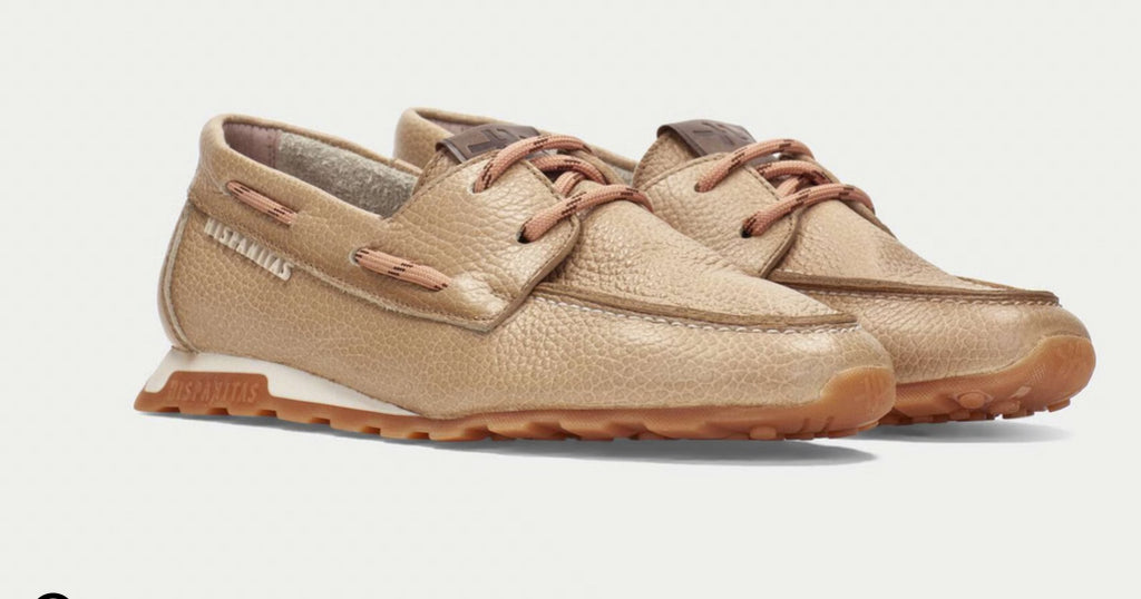 Bootschuh in beige