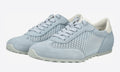 Sneaker in hellblau